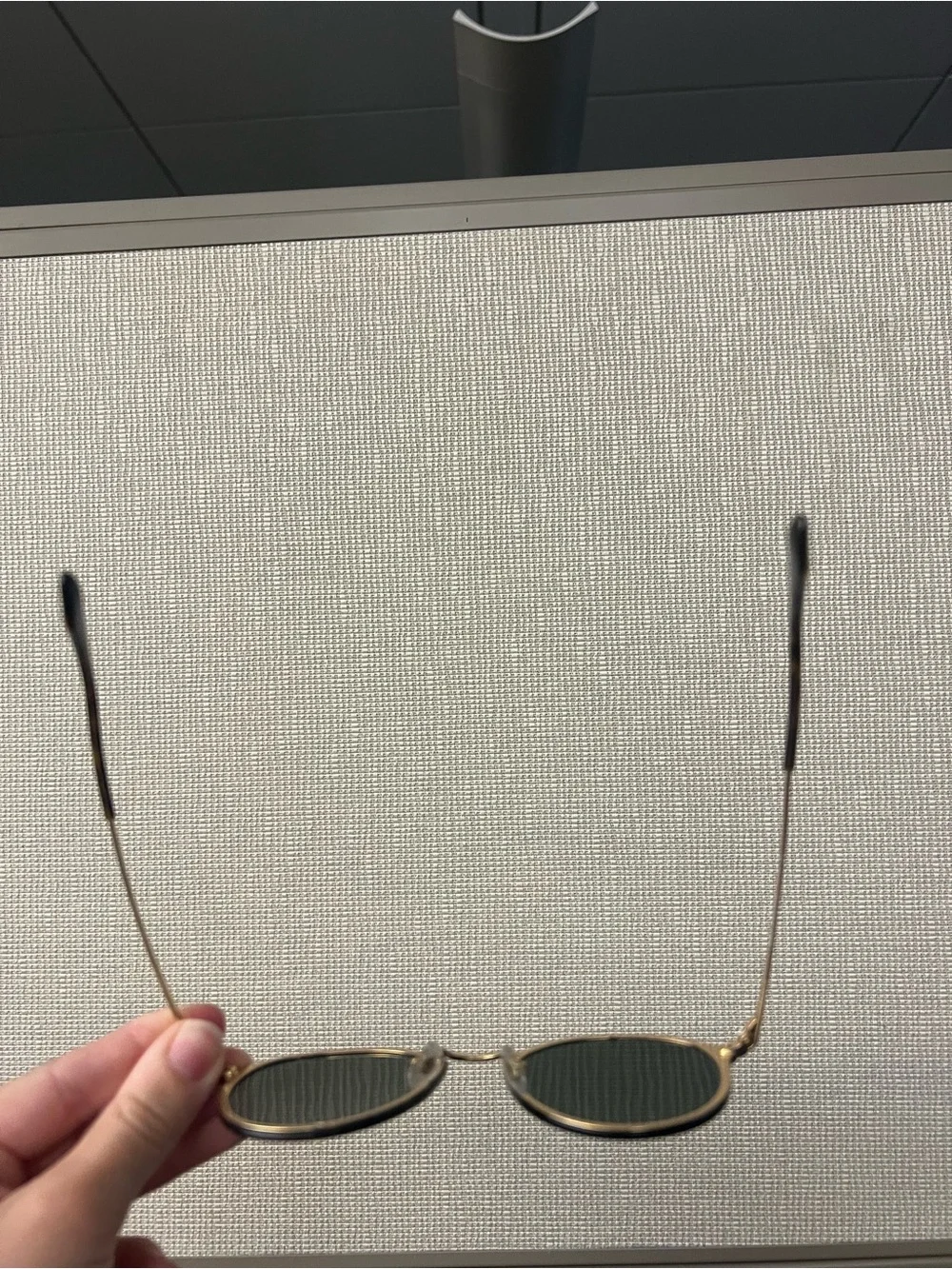 Ray-Ban Round Sunglasses — Black Frame with Dark Green Lenses